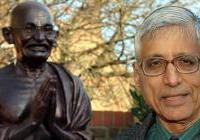 Rajmohan Gandhi with bust of his grandfather Rajmohan Gandhi with bust of his grandfather